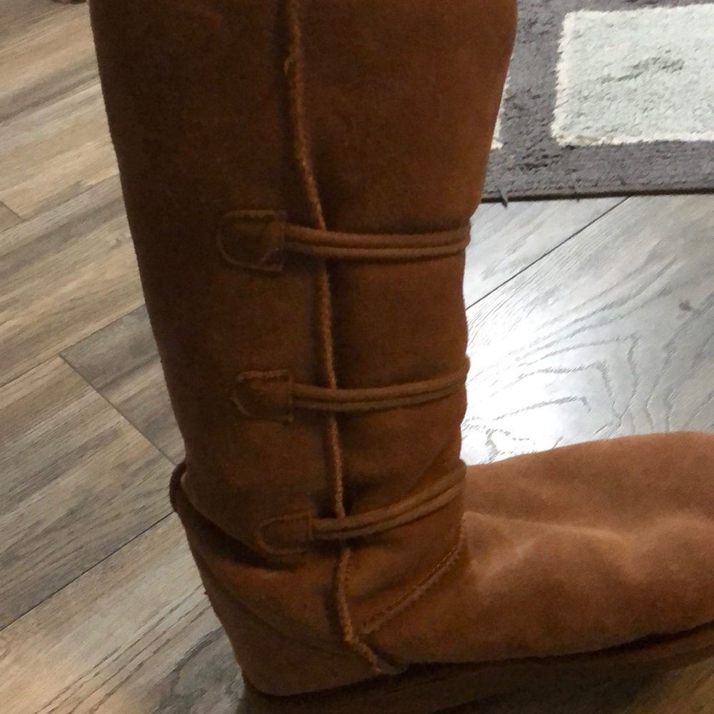 Boots - Picture 5 of 7